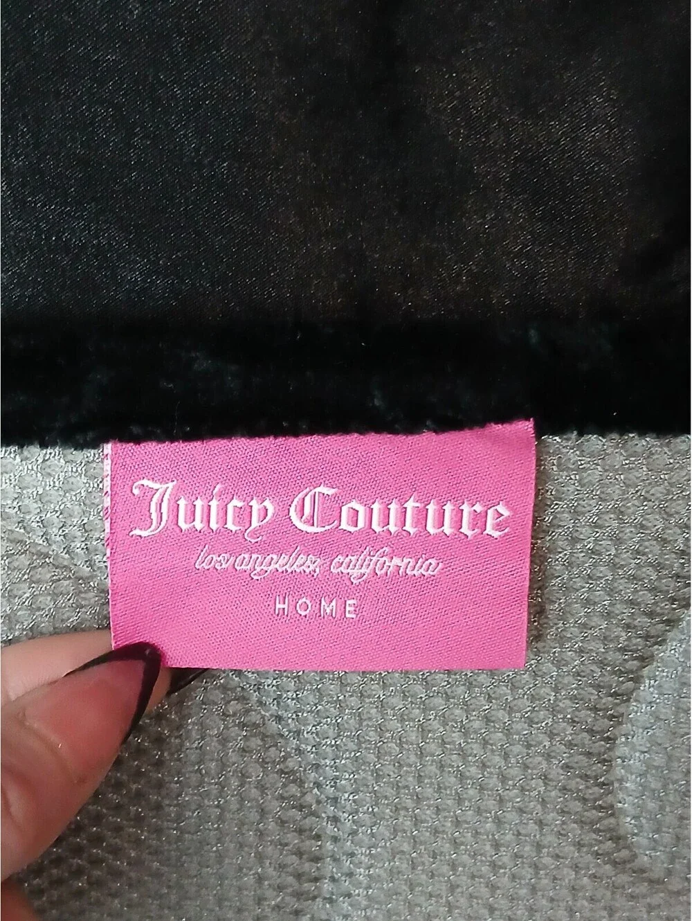 Juicy Couture Home Black Embossed Hearts Bath Rug Set 2 pc Set Memory Foam NWT